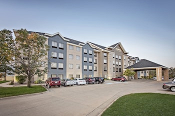 Staybridge Suites Cedar Rapids North By Ihg,Cedar Rapids - Iowa City>>Cedar Rapids,3 star