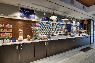 holiday inn express and suites cedar rapids i 380