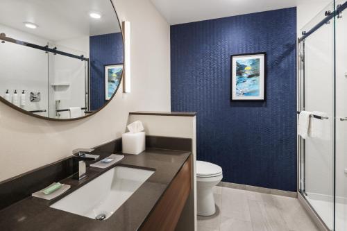 la quinta inn and suites by wyndham cedar rapids