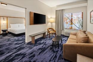 la quinta inn and suites by wyndham cedar rapids