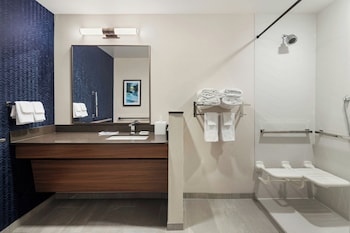 la quinta inn and suites by wyndham cedar rapids