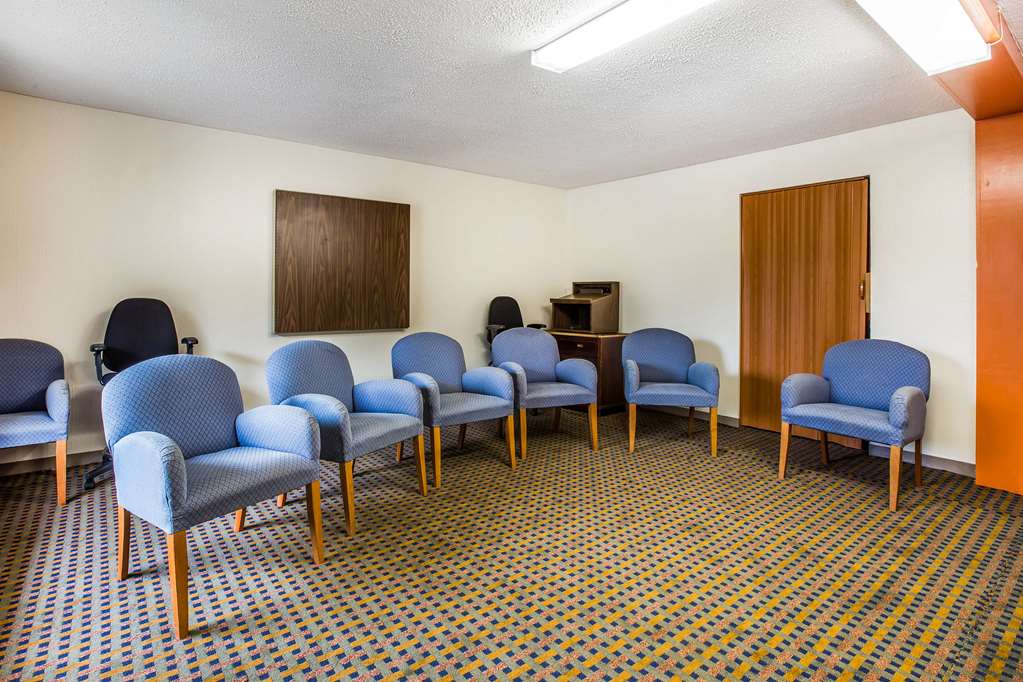 rodeway inn and suites