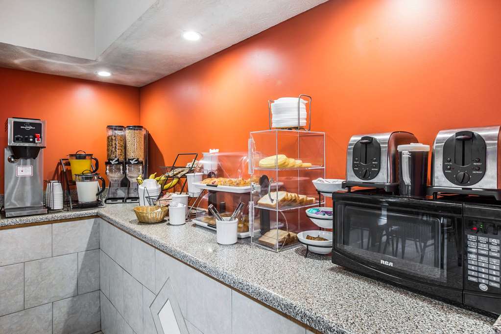 rodeway inn and suites