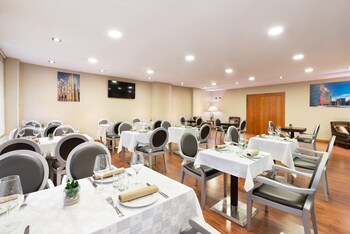 Crisol Riosol,Near City Hall,3 star