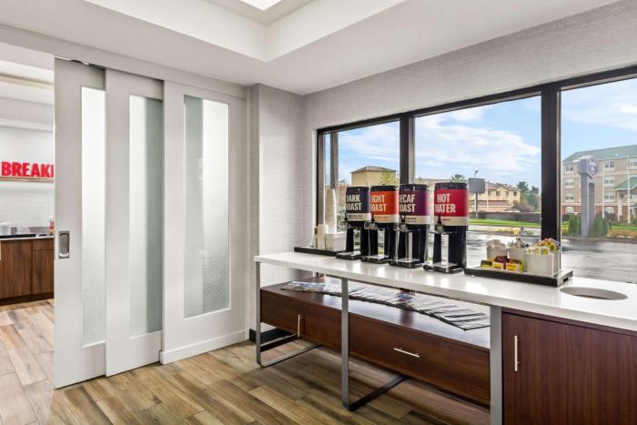 hampton inn lexington georgetown