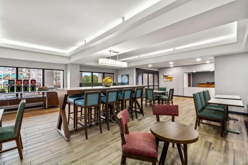 hampton inn lexington georgetown