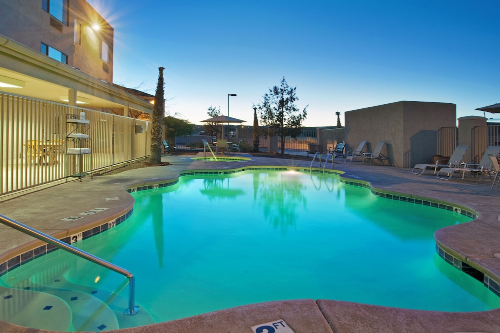 holiday inn express and suites nogales by ihg