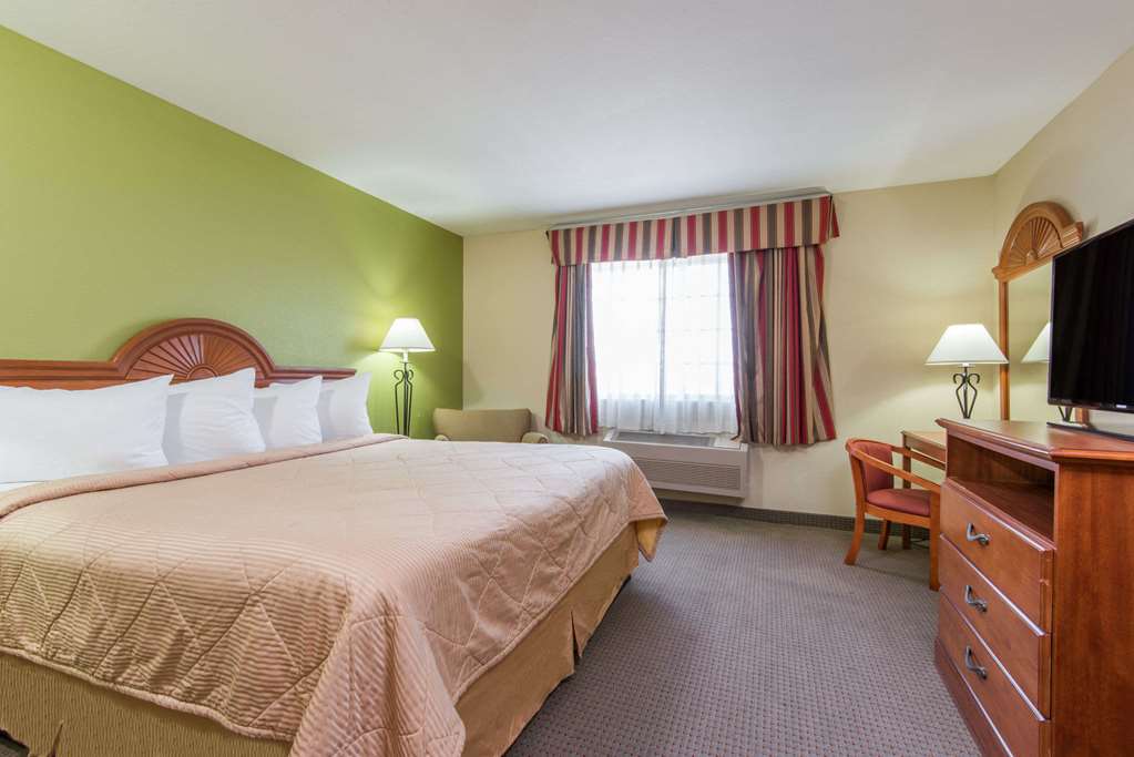 knights inn gallup at 3208 w hwy 66