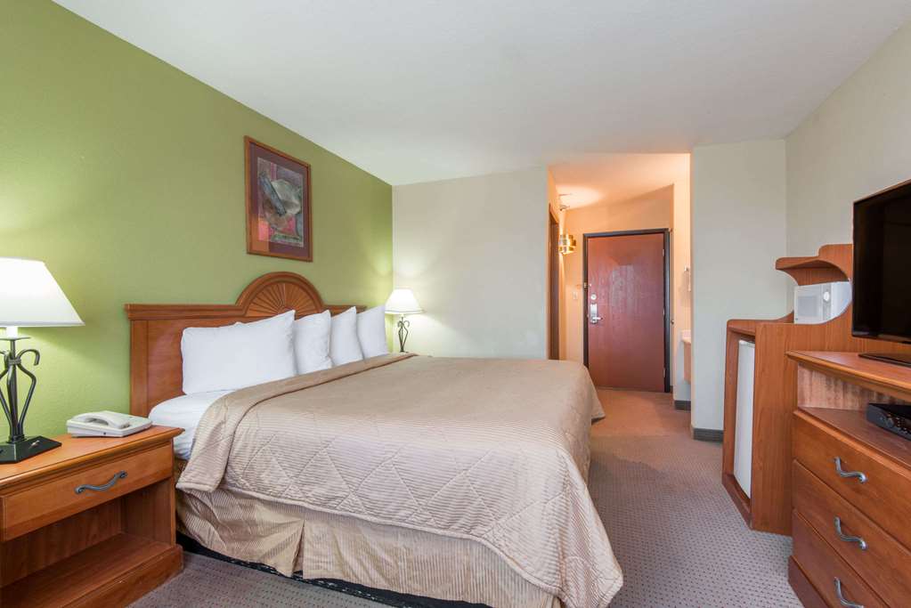 knights inn gallup at 3208 w hwy 66