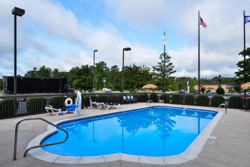 hampton inn by hilton petersburg ft gregg adams