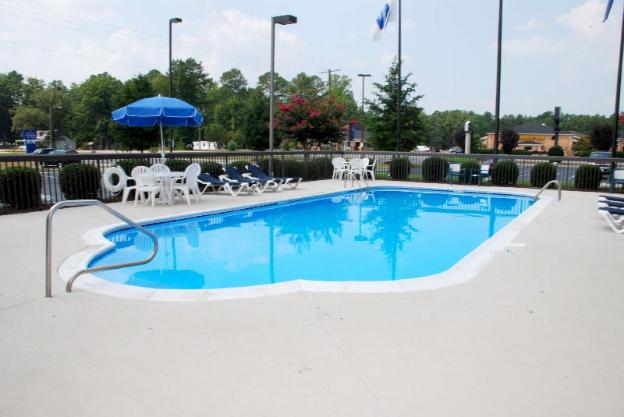 hampton inn by hilton petersburg ft gregg adams