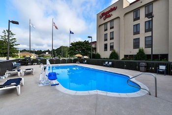 hampton inn by hilton petersburg ft gregg adams
