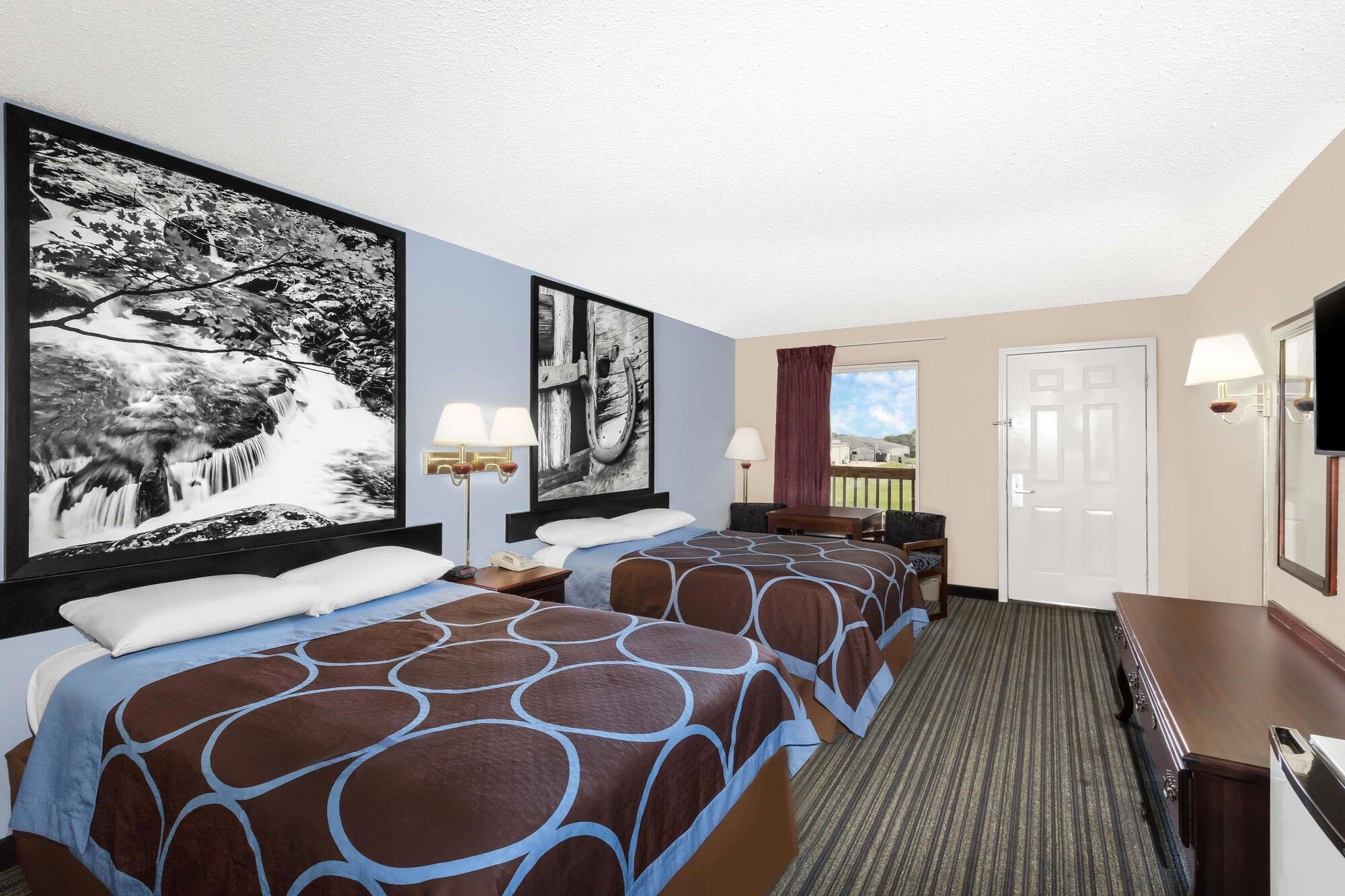 Super 8 By Wyndham Whiteville,Jackson>>Bolivar,2 star