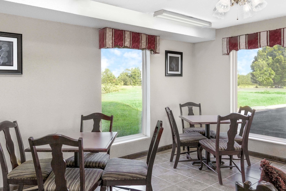 super 8 by wyndham whiteville