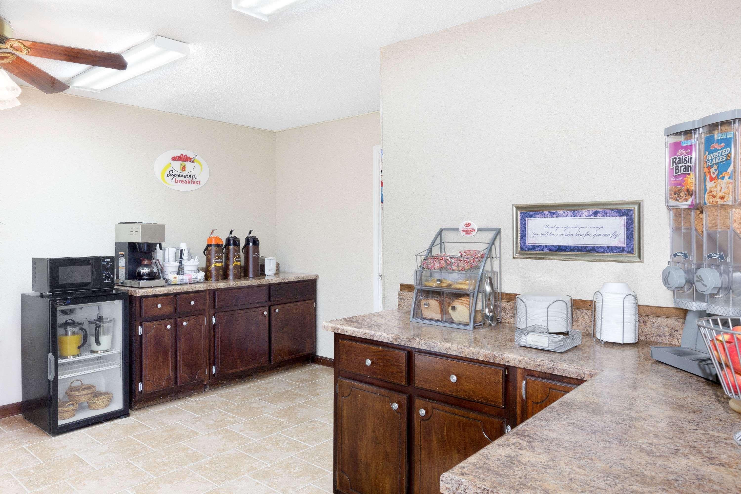 super 8 by wyndham whiteville