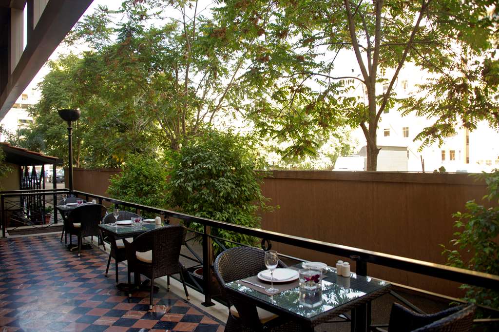 radisson blu martinez hotel beirut