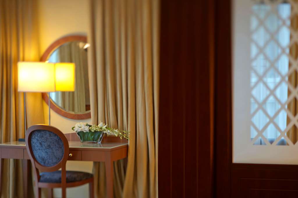 radisson blu martinez hotel beirut