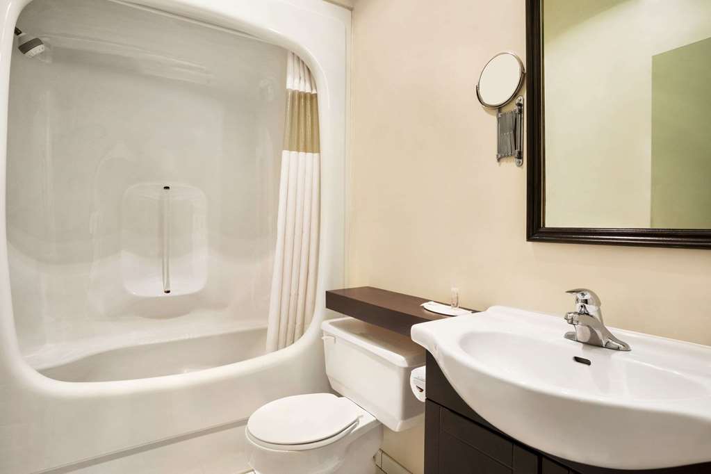 days inn by wyndham ste helene de bagot