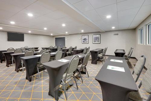 holiday inn twin falls by ihg