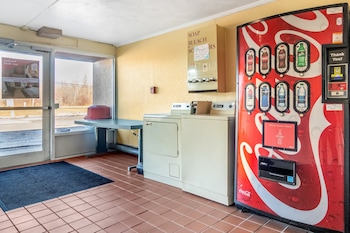 red roof inn ashtabula austinburg