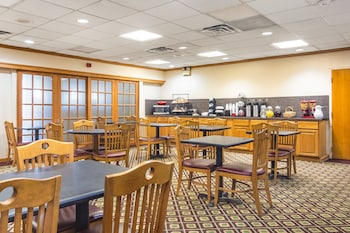 red roof inn ashtabula austinburg