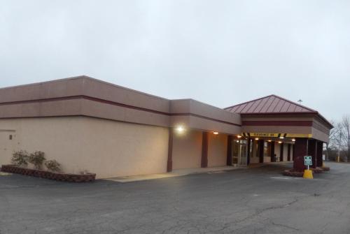 Red Roof Inn Ashtabula - Austinburg,Near Maple Ridge Golf Course,2 star