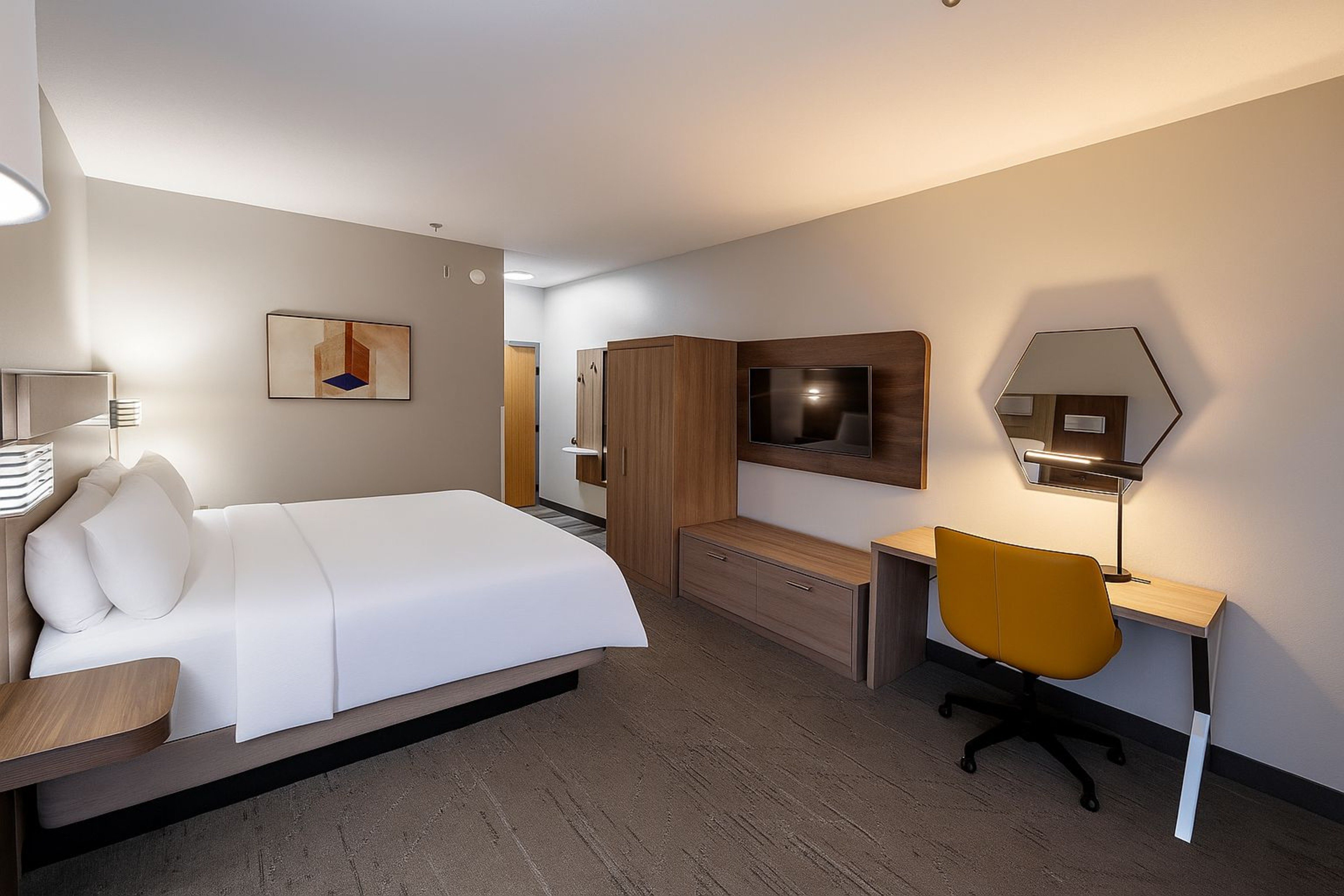 holiday inn express and suites alliance by ihg