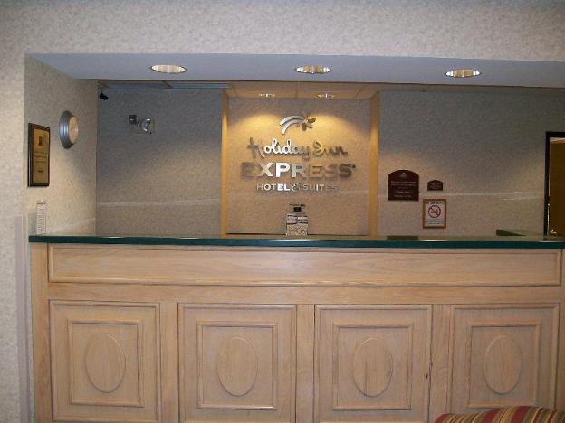 holiday inn express and suites alliance by ihg