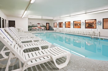 Holiday Inn Express & Suites Alliance By Ihg,Ohio>>Alliance,3 star