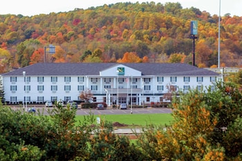 Quality Inn & Suites Bellville - Mansfield,Lexington>>Bellville,3 star