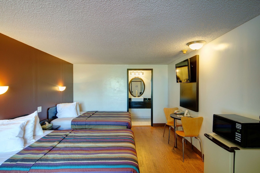 Americas Best Value Inn Heath Newark,Heath>>Columbus,2 star