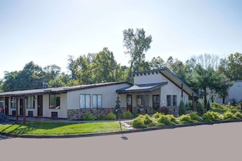 americas best value inn heath newark