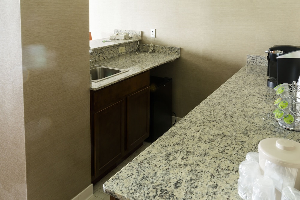 holiday inn express big rapids by ihg