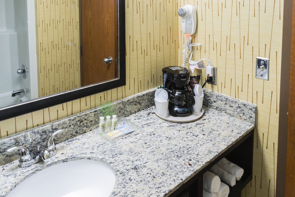 holiday inn express big rapids by ihg