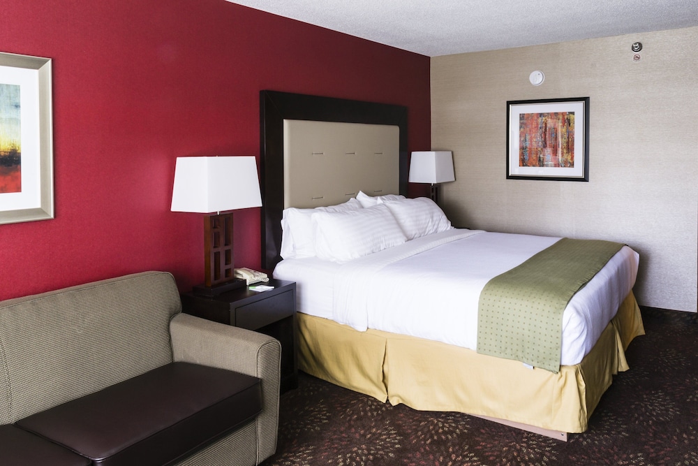 holiday inn express big rapids by ihg
