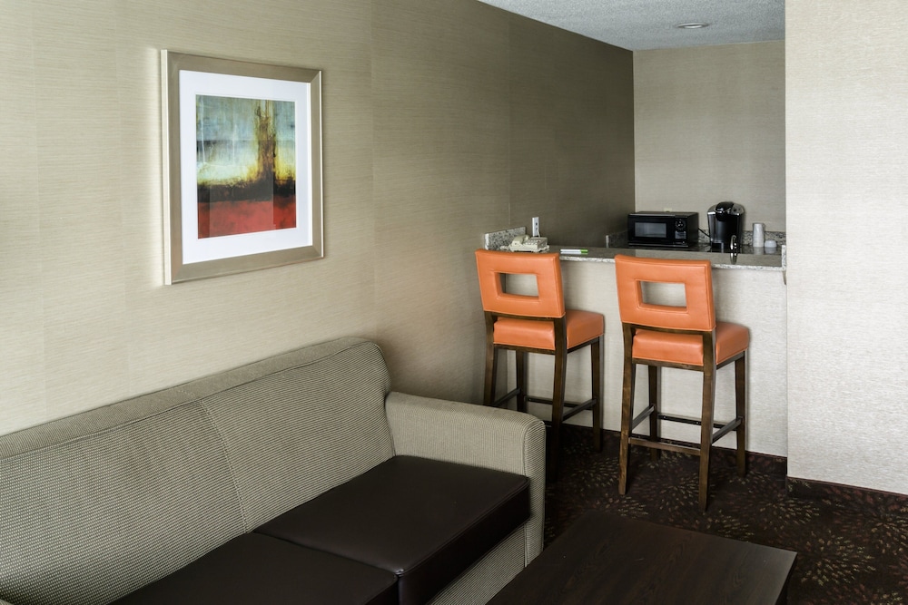 holiday inn express big rapids by ihg