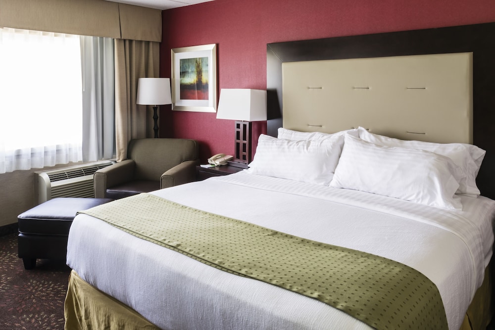 holiday inn express big rapids by ihg