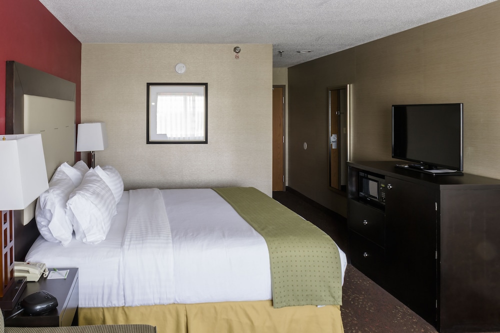 holiday inn express big rapids by ihg