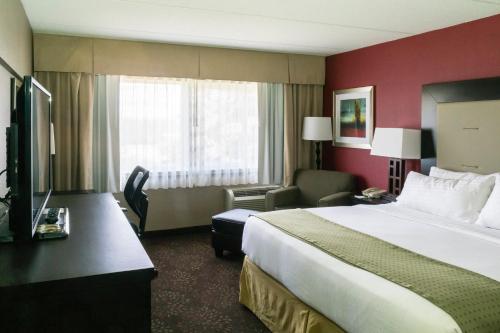 holiday inn express big rapids by ihg