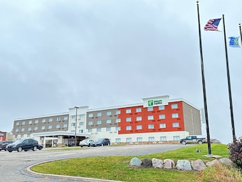 Holiday Inn Express Big Rapids By Ihg,Grand Rapids>>Big Rapids,3 star