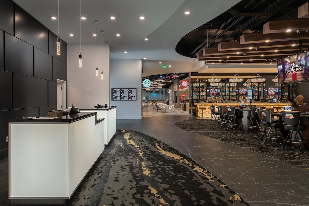 doubletree by hilton deadwood at cadillac jacks