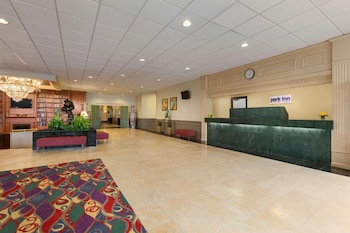 Park Inn By Radisson Sharon,Hermitage>>Farrell,4 star
