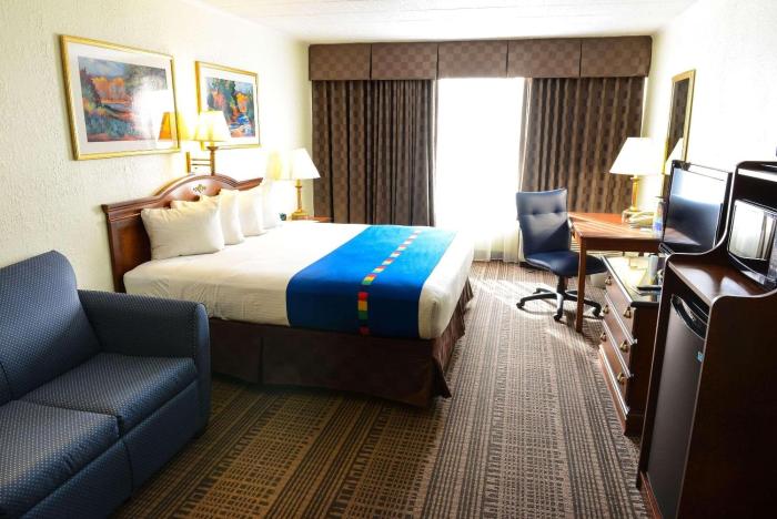 park inn by radisson sharon