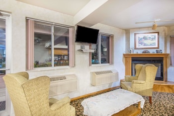 Super 8 By Wyndham West Middlesex/Sharon Area,Hermitage>>Clark,2 star