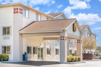 Super 8 By Wyndham West Middlesex/Sharon Area,Hermitage>>Clark,2 star