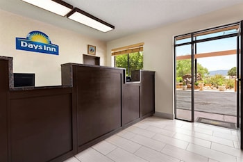 days inn by wyndham cortez