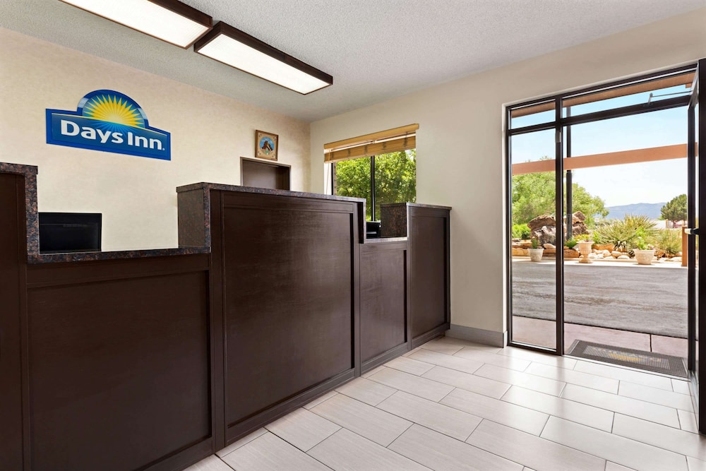 days inn by wyndham cortez