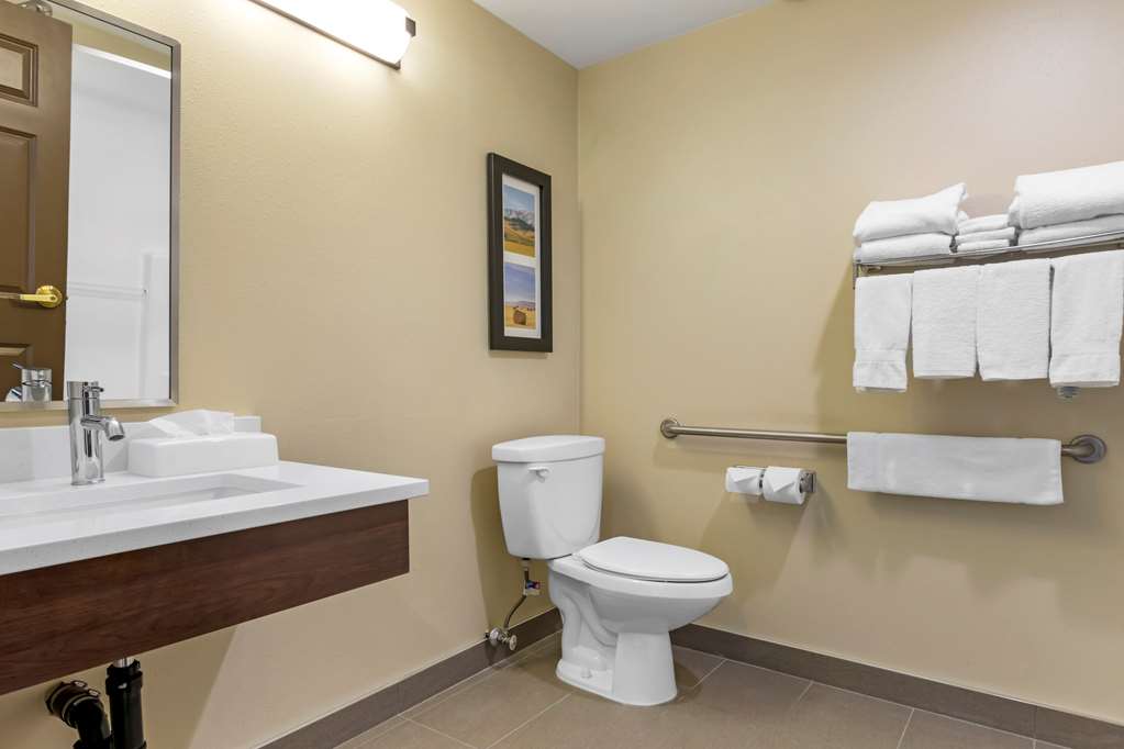 comfort inn lethbridge