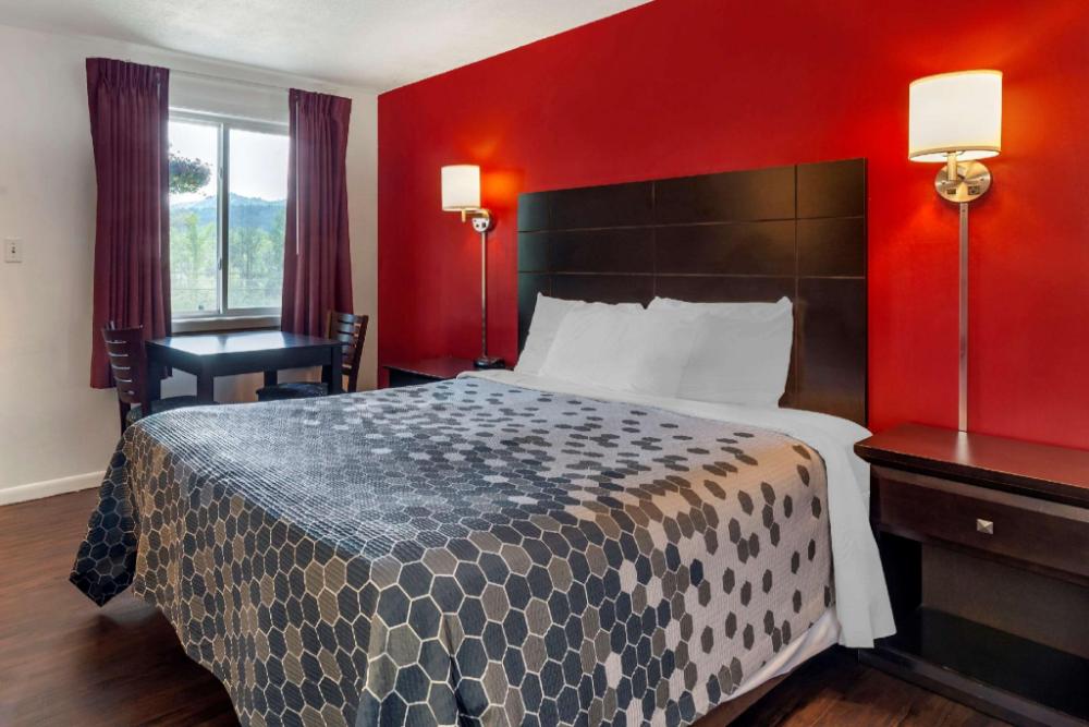 econo lodge lee great barrington