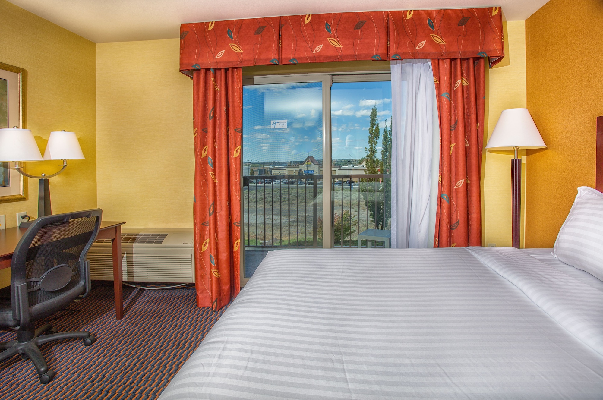 holiday inn express and suites richland by ihg